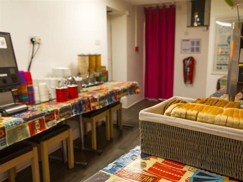 Smart Camden Inn (Adults Only) Лондон Екстериор снимка