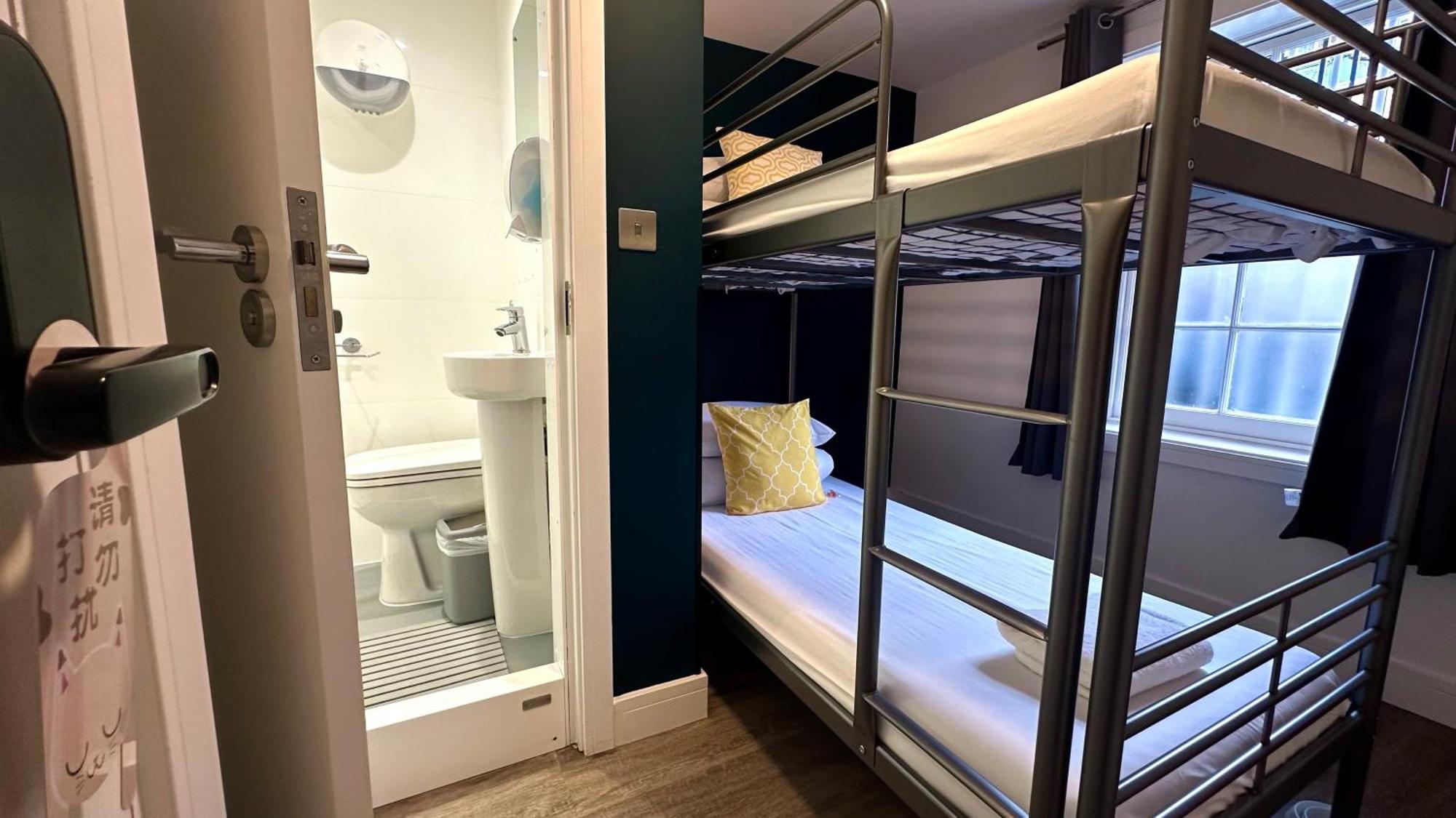Smart Camden Inn (Adults Only) Лондон Екстериор снимка