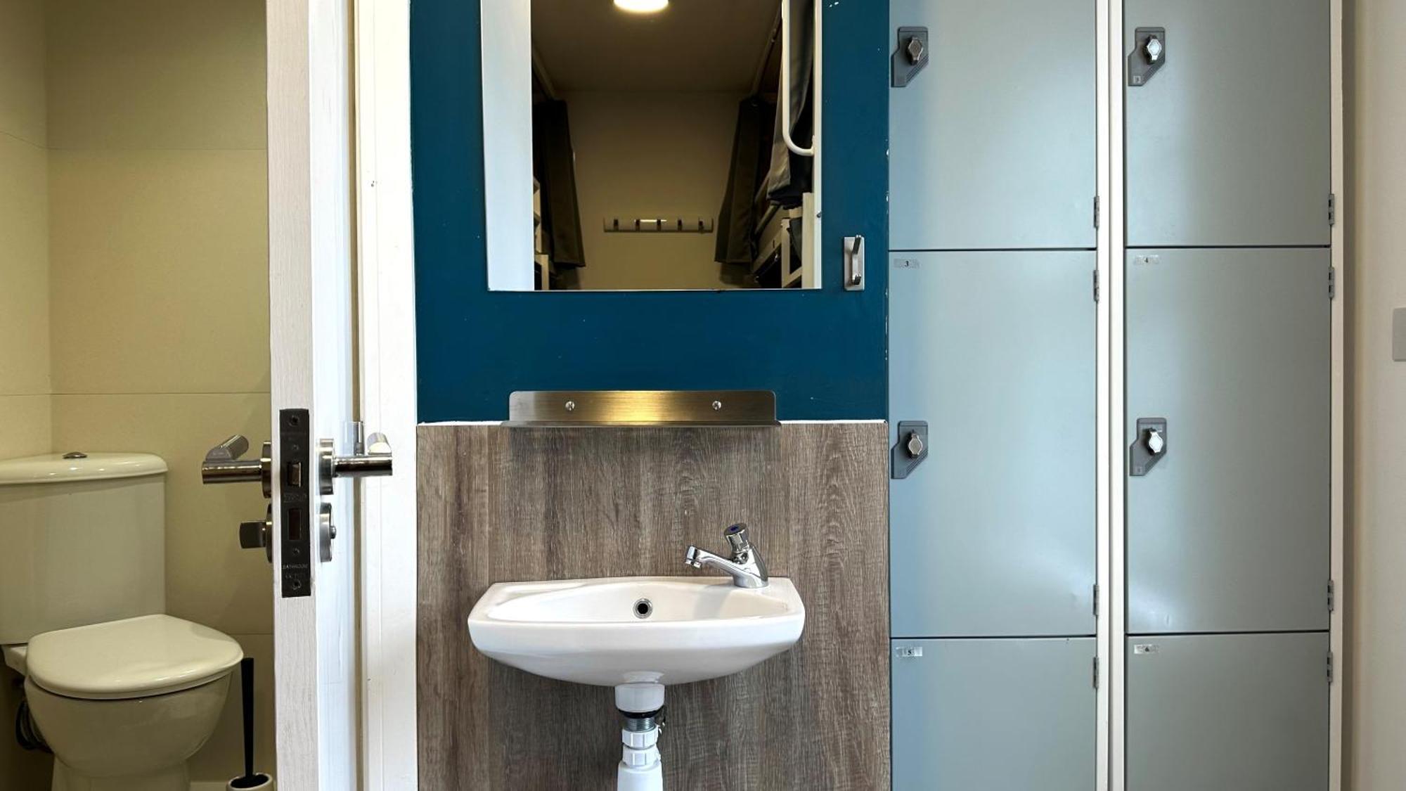 Smart Camden Inn (Adults Only) Лондон Екстериор снимка
